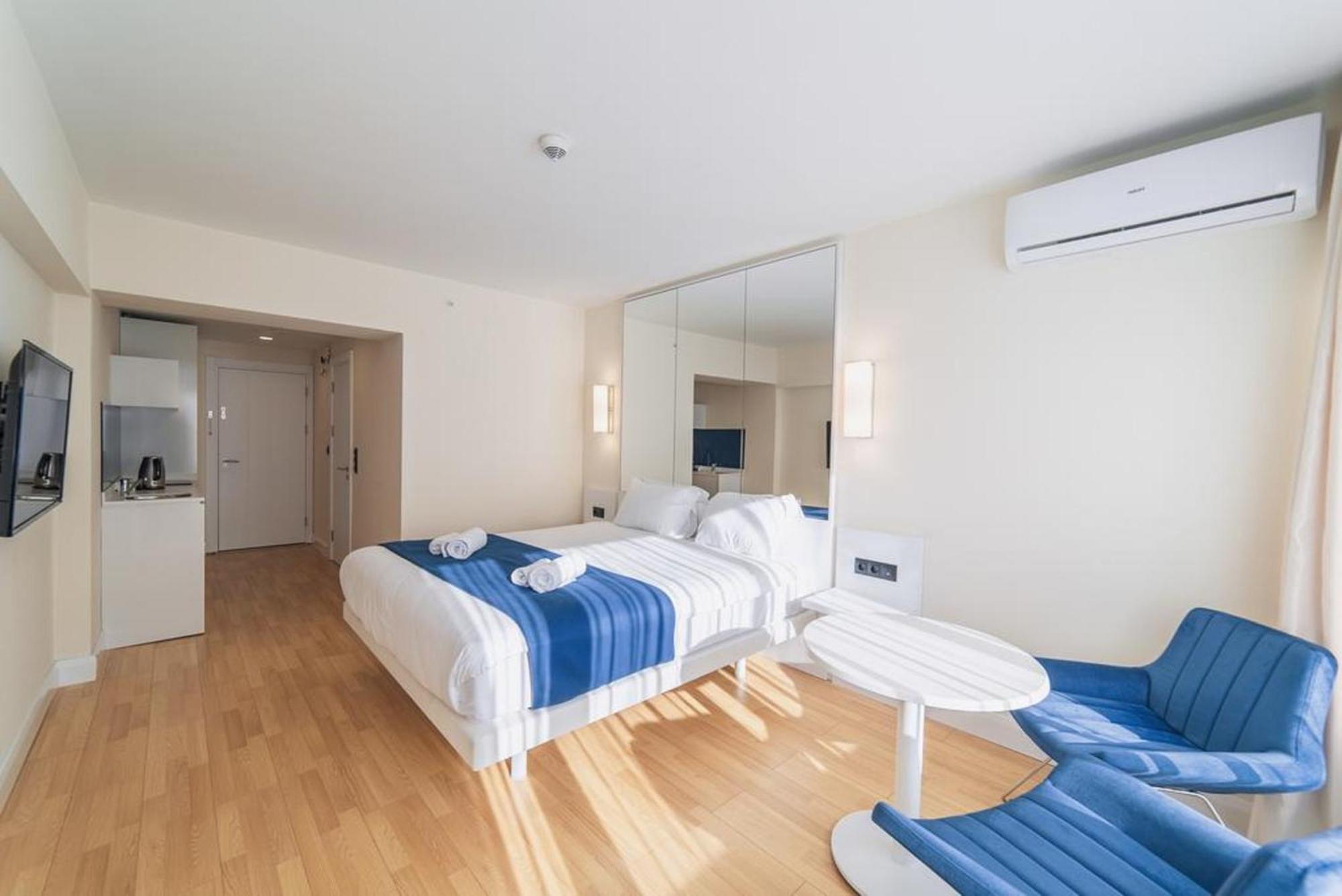 Orbi City Twin Towers Apartamento Batumi Exterior foto