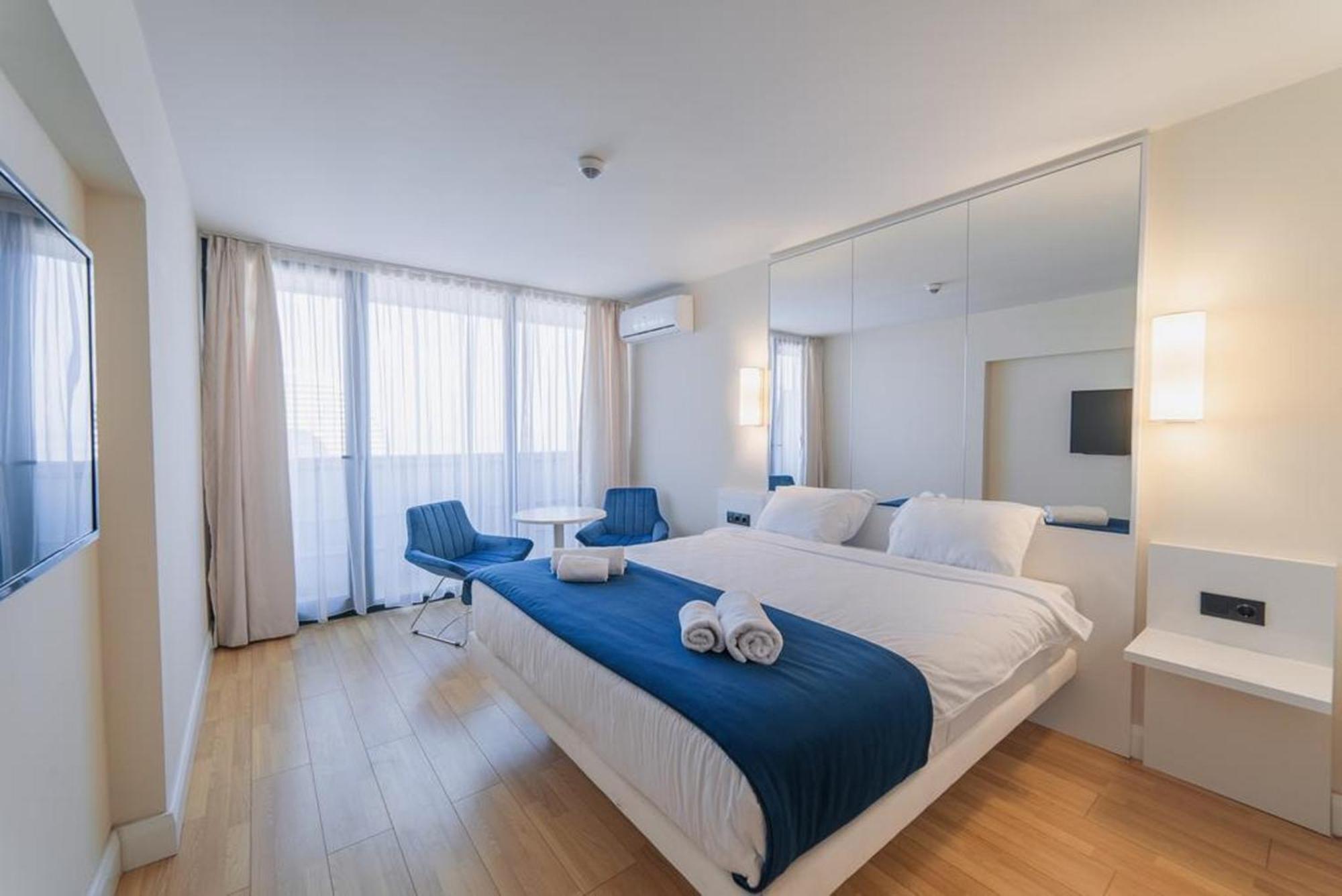 Orbi City Twin Towers Apartamento Batumi Exterior foto